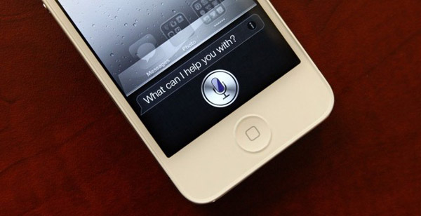 ข่าวลือ ซัมซุงต้องการจะซื้อ Siri ฟีเจอร์หลักของ iPhone