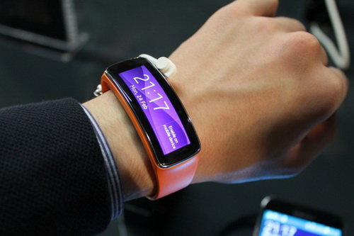 ข่าวลือ Microsoft ซุ่มทำ SmartWatch เพื่อรองรับ Android, iOS, Windows Phone