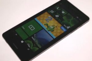 ต้นแบบ Phablet กับ Windows Phone หน้าจอ 6.4 นิ้ว ok ไหม!!