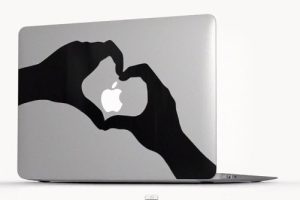 Macbook Air ออกโฆษณาสติ๊กเกอร์แปะฝาหลังสุดเก๋