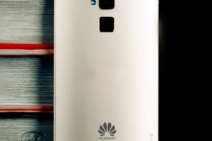 ภาพหลุด Huawei Ascend D3 โชว์สัดส่วนความบางขอบหน้าจอ