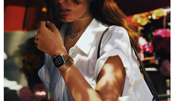 Apple Watch Hermès สายหนังอันเป็นเอกลักษณ์ของ Hermès ในรูปโฉมที่ทันสมัย หรูหรา และดีไซน์สุดคลาสสิค