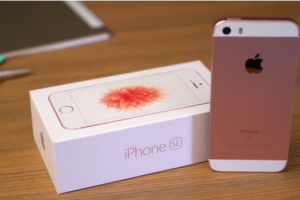 มาแล้ว!! คลิปวิดีโอแกะกล่อง iPhone SE ตัวเล็กสเปคโดน สีโรสโกลด์หวานแหวว