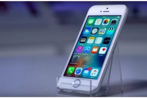 แปลงโฉม iPhone SE ให้เป็น iPhone 6 บนบอดี้โค้งมน ที่มีหน้าจอขนาด 4 นิ้ว