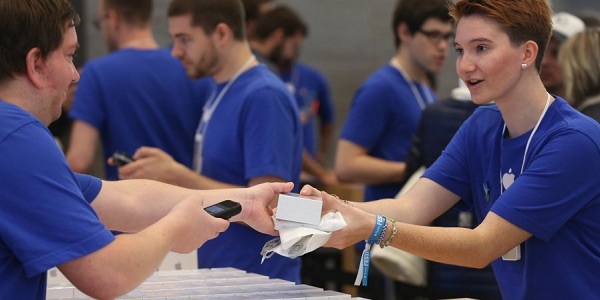 11 เรื่องราวสุดแปลก!! เกี่ยวกับการทำงานที่ Apple Store จากปากอดีตพนักงาน