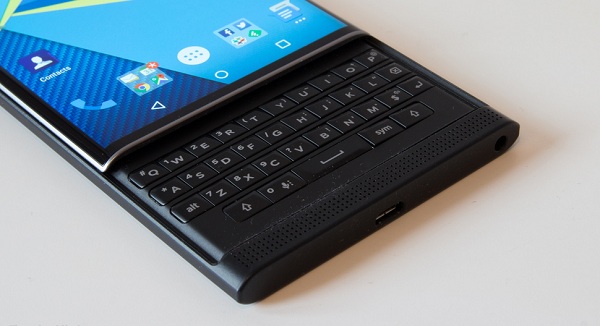 BlackBerry ยังยืนไหว! ซุ่มพัฒนาสมาร์ทโฟนใหม่ 3 รุ่นรวด Neon, Argon และ Mercury