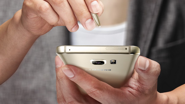 ผู้ใช้งานวีนแตก! Samsung Galaxy Note 5 หน้าจอม่วง ศูนย์บริการหงายการ์ด “กดทับ”