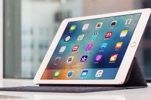 ลือสนั่น!! Apple เตรียมเปิดตัว iPad Pro หน้าจอ 10.5 นิ้ว ในปี 2017 พร้อมเปลี่ยนมาใช้จอ OLED ในปี 2018