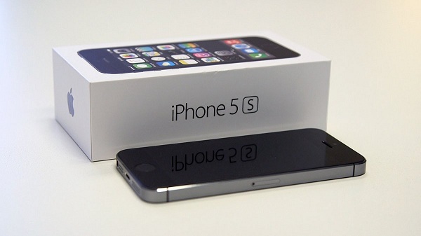 โปรโมชั่น AIS เลอค่า! iPhone 5s ลดเหลือ 3,900 บาท ง่ายๆ แค่เปลี่ยนจากเติมเงินมาเป็นรายเดือน ถึง 31 สิงหาคมนี้เท่านั้น