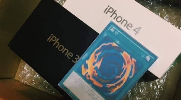 ยอมใจ!! สาวจีนสั่งซื้อ iPhone 7 แต่ได้ iPhone 3G และ iPhone 4 พร้อมการ์ดรวมร่างมาซะงั้น