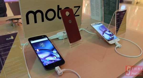 เปิดตัว Moto Z และ Moto Z Play พร้อมสุดยอดอุปกรณ์เสริมอัจฉริยะ Moto Mods อย่างเป็นทางการในไทย