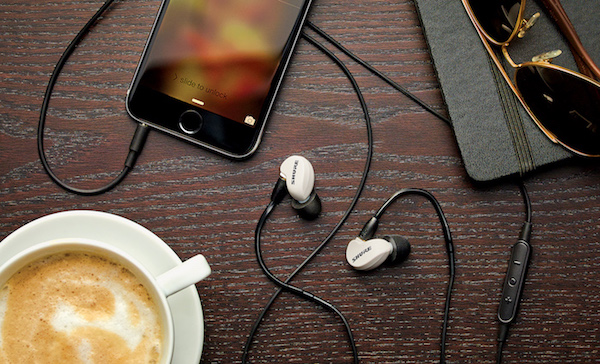 ใหม่! หูฟัง Shure รุ่น SE215m+ Special Edition Sound Isolating™ รองรับ iOS เต็มฟังก์ชั่น