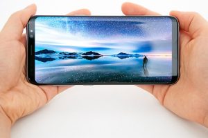 Samsung Galaxy S8 ขึ้นแท่นสมาร์ทโฟนที่มีจอแสดงผลดีที่สุดในขณะนี้!!