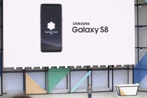 Samsung Galaxy S8 กับ Galaxy S8+ และ LG V30 พร้อมรองรับ Daydream VR ช่วงซัมเมอร์นี้!