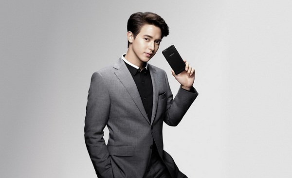 กระแสแรงไม่ตก! OPPO เปิดตัว OPPO R9s Black Edition พร้อมดึง “เจมส์ จิรายุ” ขึ้นแท่นพรีเซ็นเตอร์คนล่าสุด