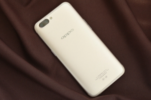 หลุดข้อมูล OPPO R13 คาดมาพร้อมหน้าจอไร้ขอบอัตราส่วน 18:9 และกล้องหลังเลนส์คู่!