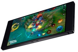 บิ๊กบอส Razer เผย! เหตุใด Razer Phone จึงไม่มีช่องเสียบหูฟัง 3.5 มิลลิเมตร