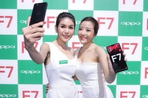 พร้อมขายแล้ว!! OPPO F7 เปิดมิติใหม่ด้วย AI Beauty 2.0 กล้องหน้า 25MP ในราคาเพียง 10,990.- พร้อมทุ่มงบกว่า 300 ล้านบาทเพื่อมอบบริการที่ดีที่สุด