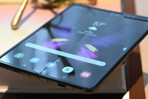 สื่อนอกเผย!! Samsung ประกาศเลื่อนงาน Galaxy Fold ในจีน และฮ่องกง หลังพบปัญหาหน้าจอ