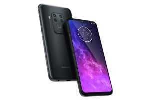 Motorola One Zoom จะมาพร้อมกล้องหลัง 4 ตัว หน้าจอ AMOLED ฝังสแกนนิ้วใต้จอแสดงผล